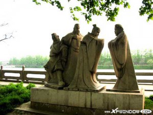 襄樊 statue