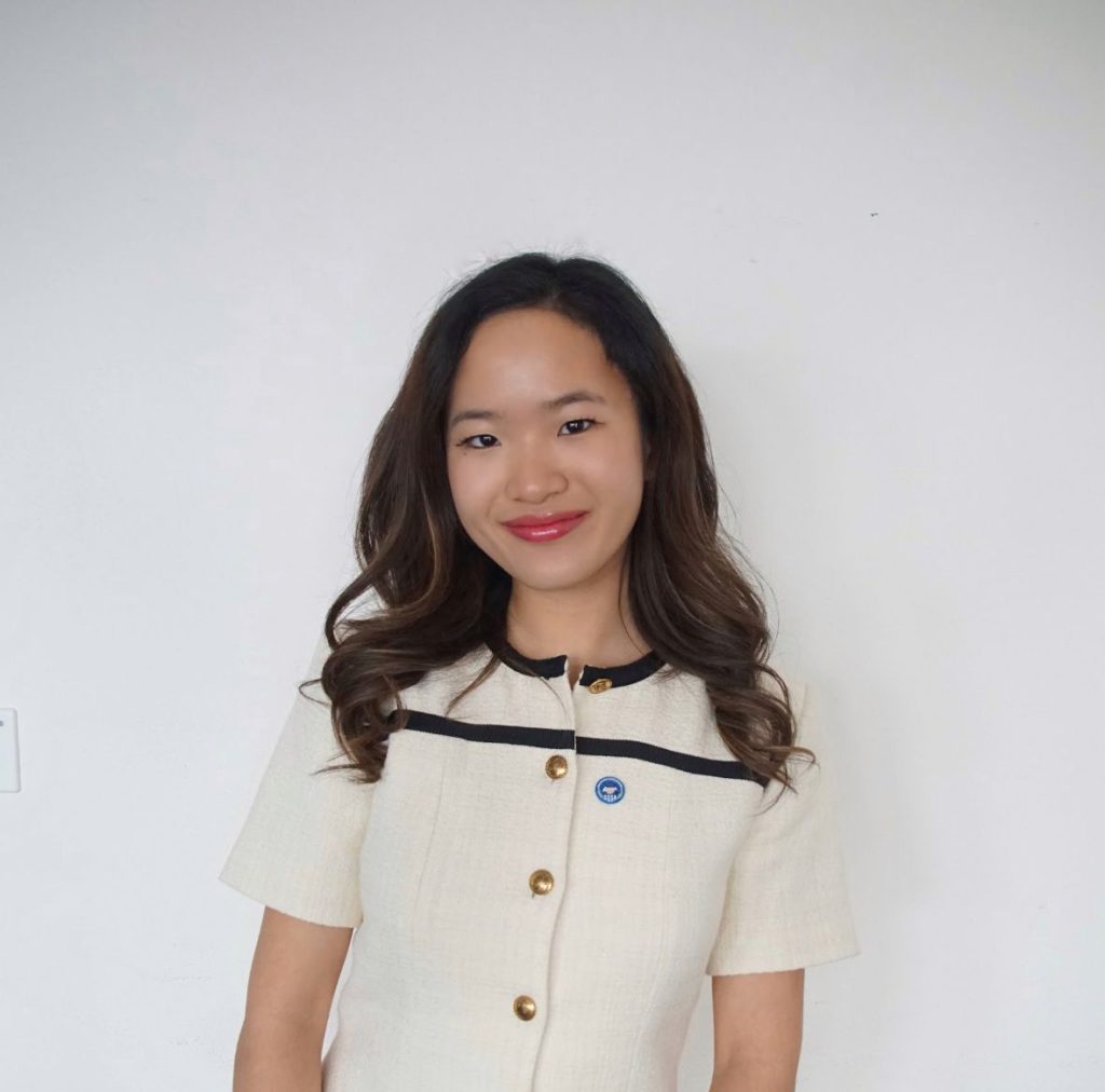 Yeon Ji Oh.